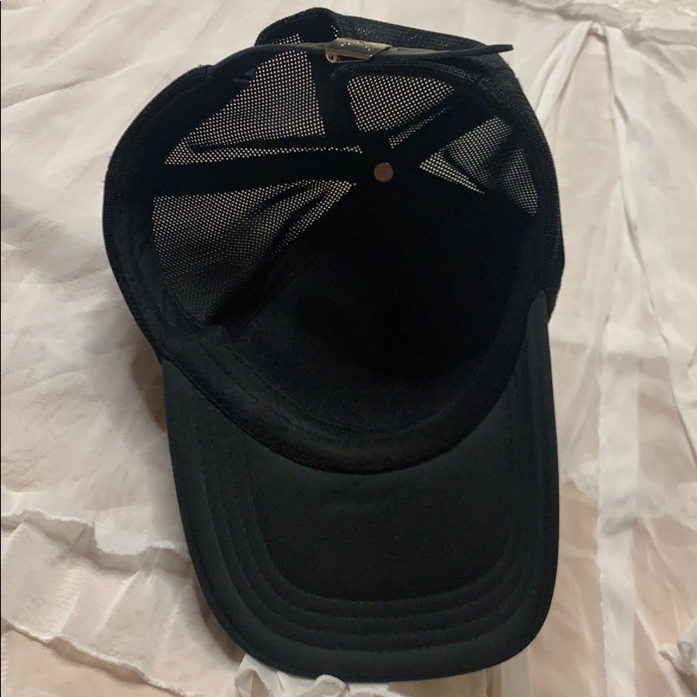 Hat - Picture 4 of 4